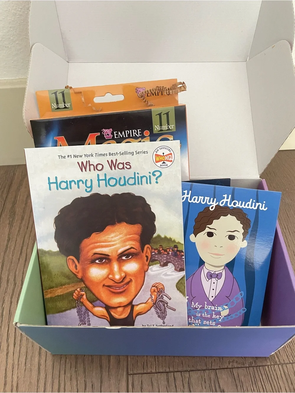 Wonder crate- Who is Houdini